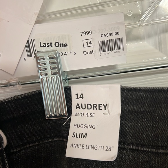 Tribal jeans size 14 Audrey mid rise hugging slim ankle length 28 inch - Picture 3 of 3